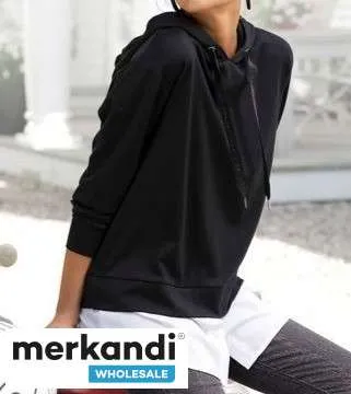 020077 Las sudaderas con capucha 2 en 1 de Lascana permiten a las mujeres crear looks de moda para todos los días y personalizar