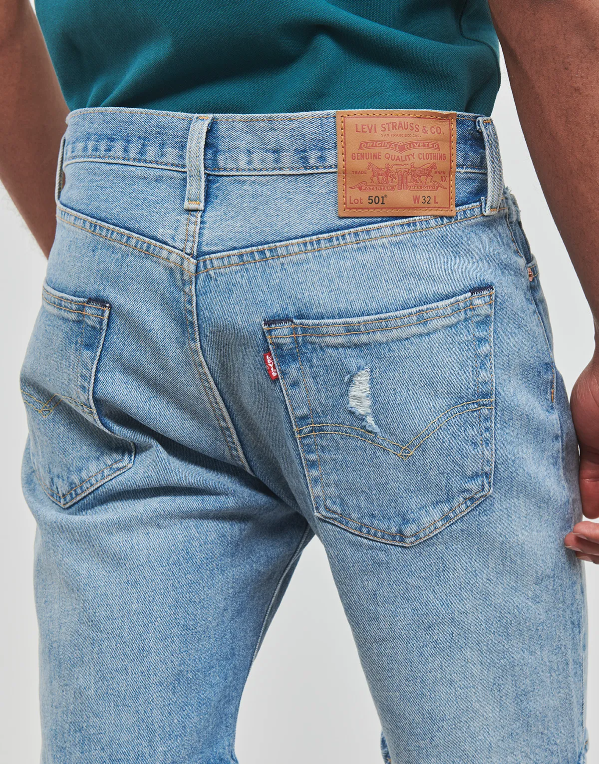 501® HEMMED SHORT