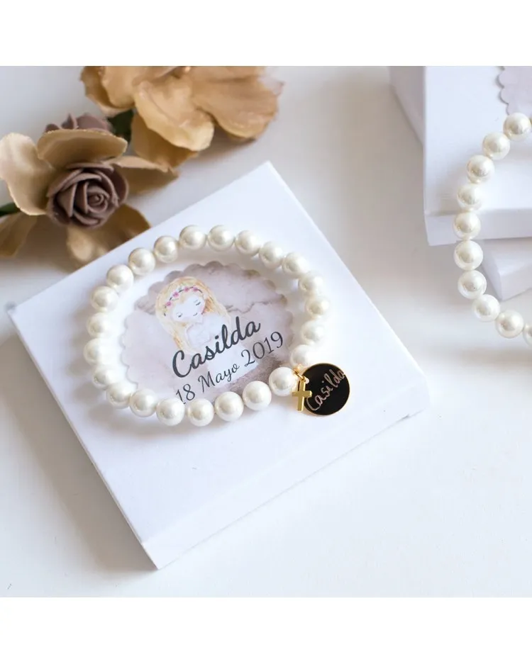 6 pulseras de perlas bautizo con medalla dorada