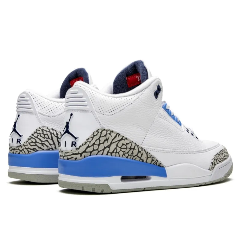 Air Jordan 3 UNC