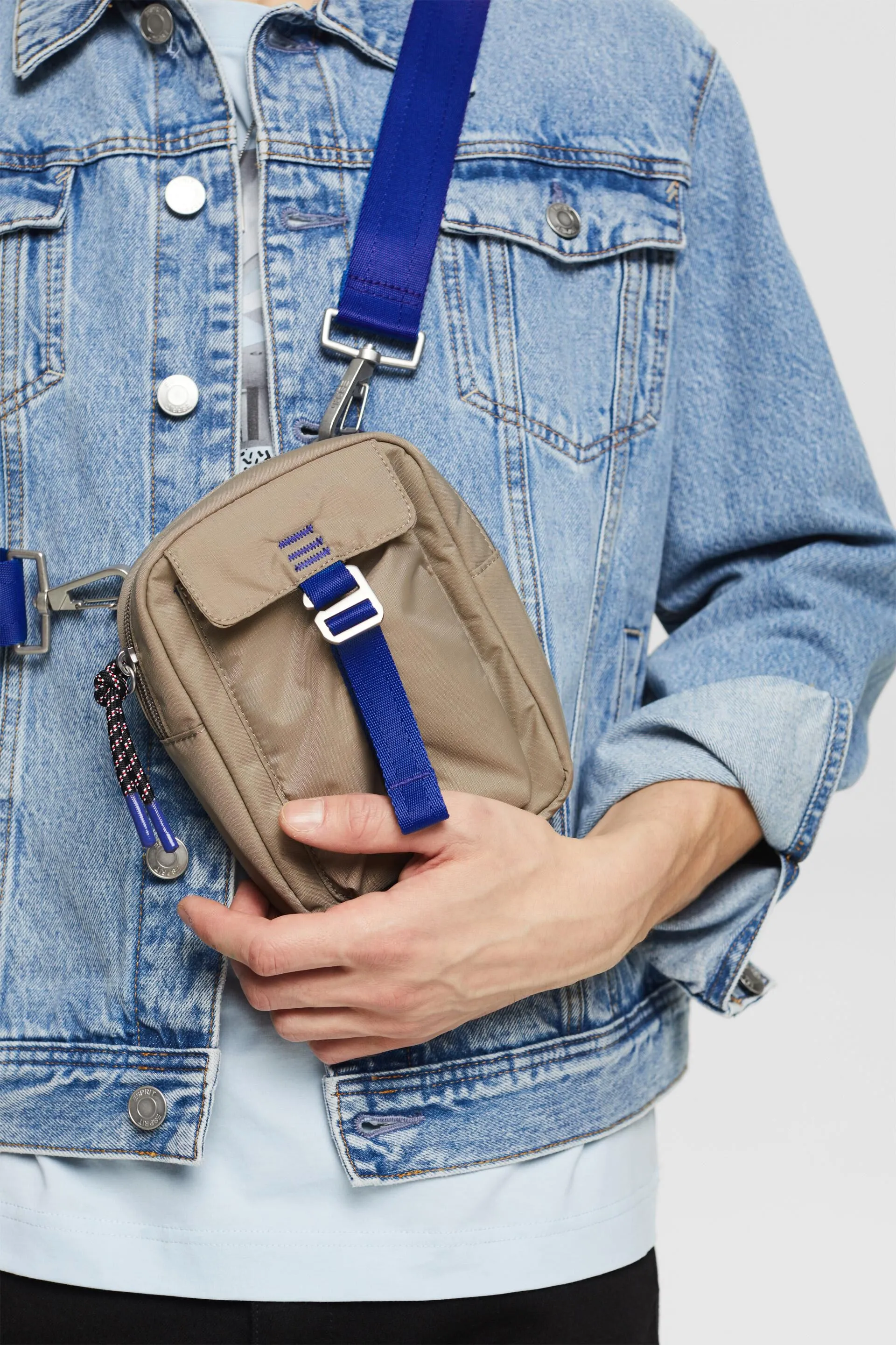 Bolso bandolera de tejido ripstop