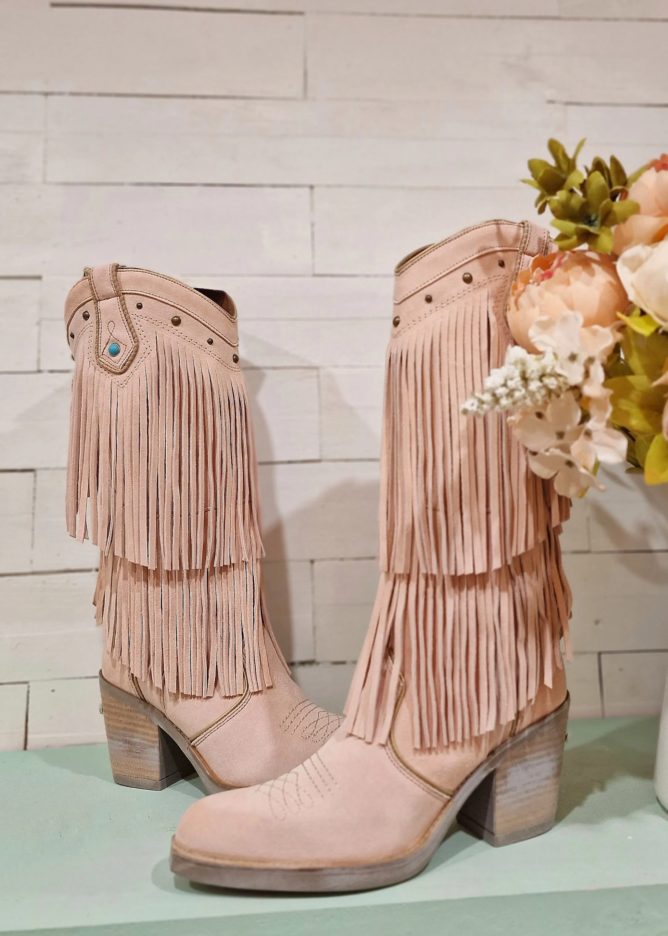 Botas piel Boho flecos rosa nude