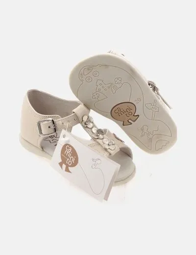 Caminito Sandalia beige "flores"