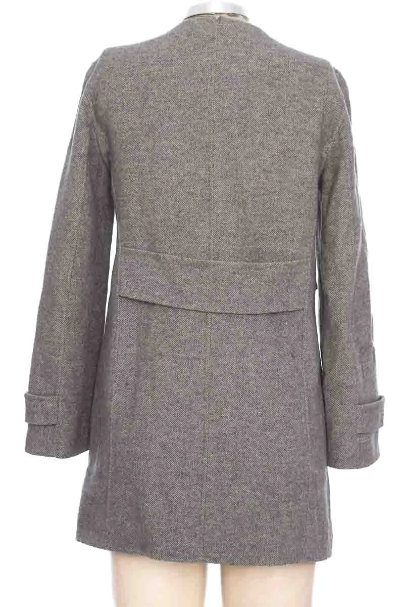 CHAQUETA / ABRIGO COLOR GRIS  ZARA