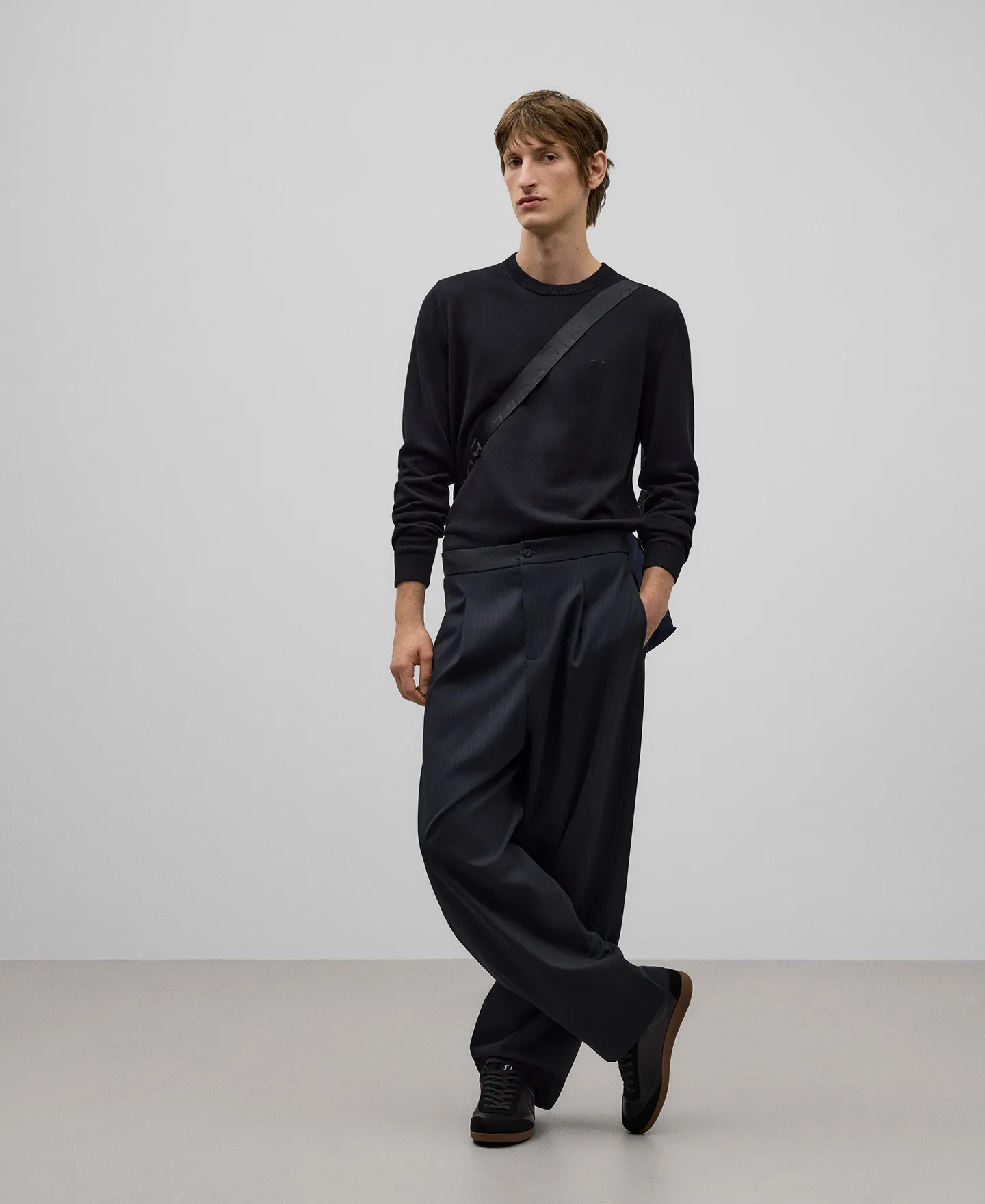 Crew neck cotton wool sweater man