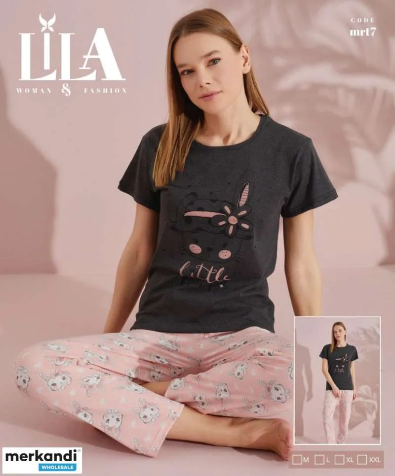 Descubre nuestra colección de pijamas de mujer con una amplia gama de colores y variantes de lencería.