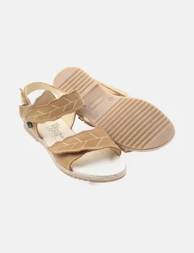 El Naturalista Sandalia beige estampadoo hoja