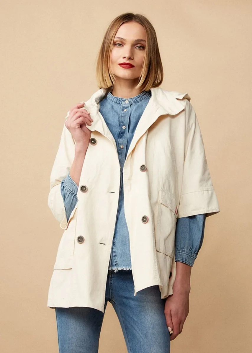 Gabardina corta beige y rosa