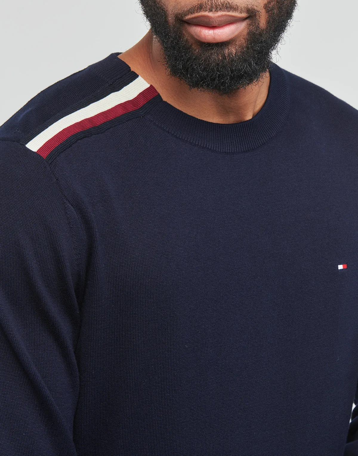 GLOBAL STP PLACEMENT CREW NECK