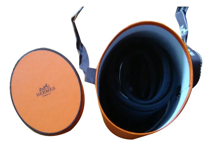 Hermès Bufanda de seda Negro 