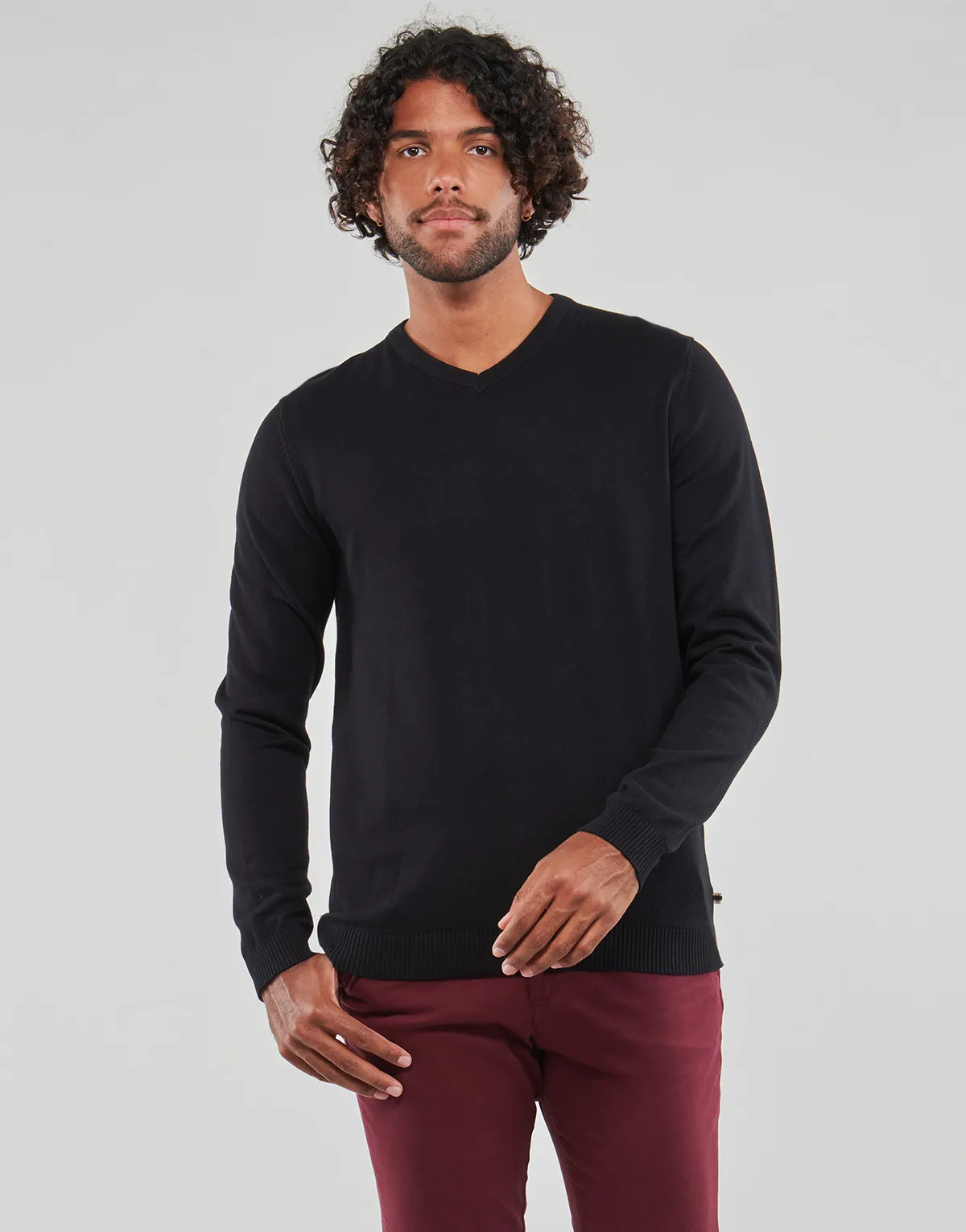 JJEBASIC KNIT VNECK