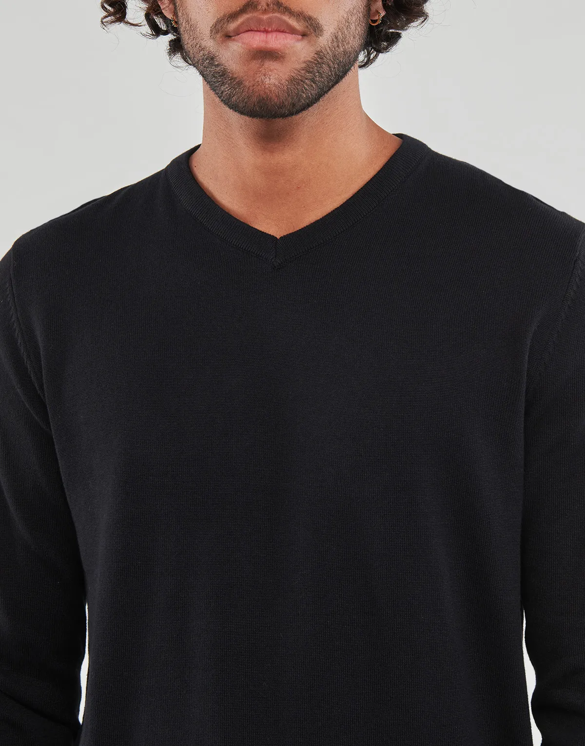 JJEBASIC KNIT VNECK