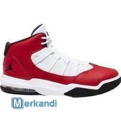 JORDAN MAX AURA  AQ9084602