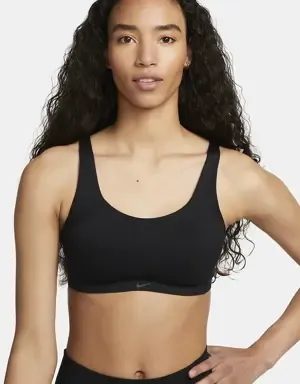 Nike Alate Coverage