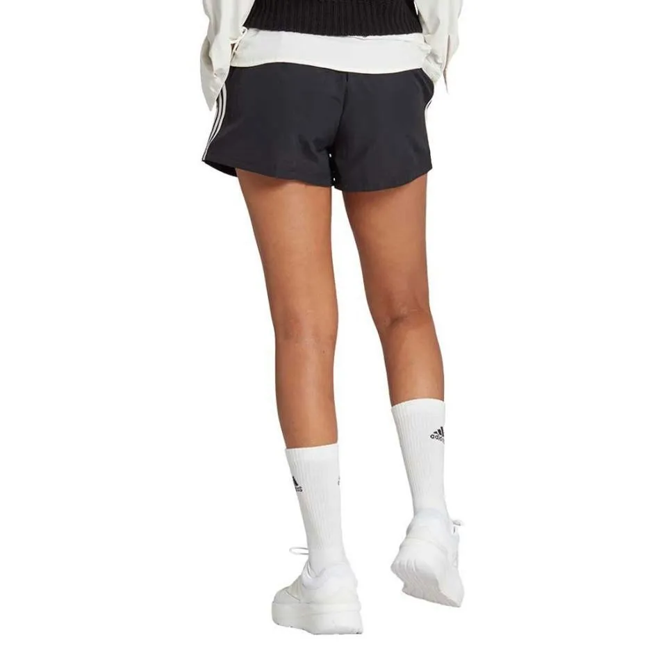 PANTALON CORTO ADIDAS  CON RALLAS