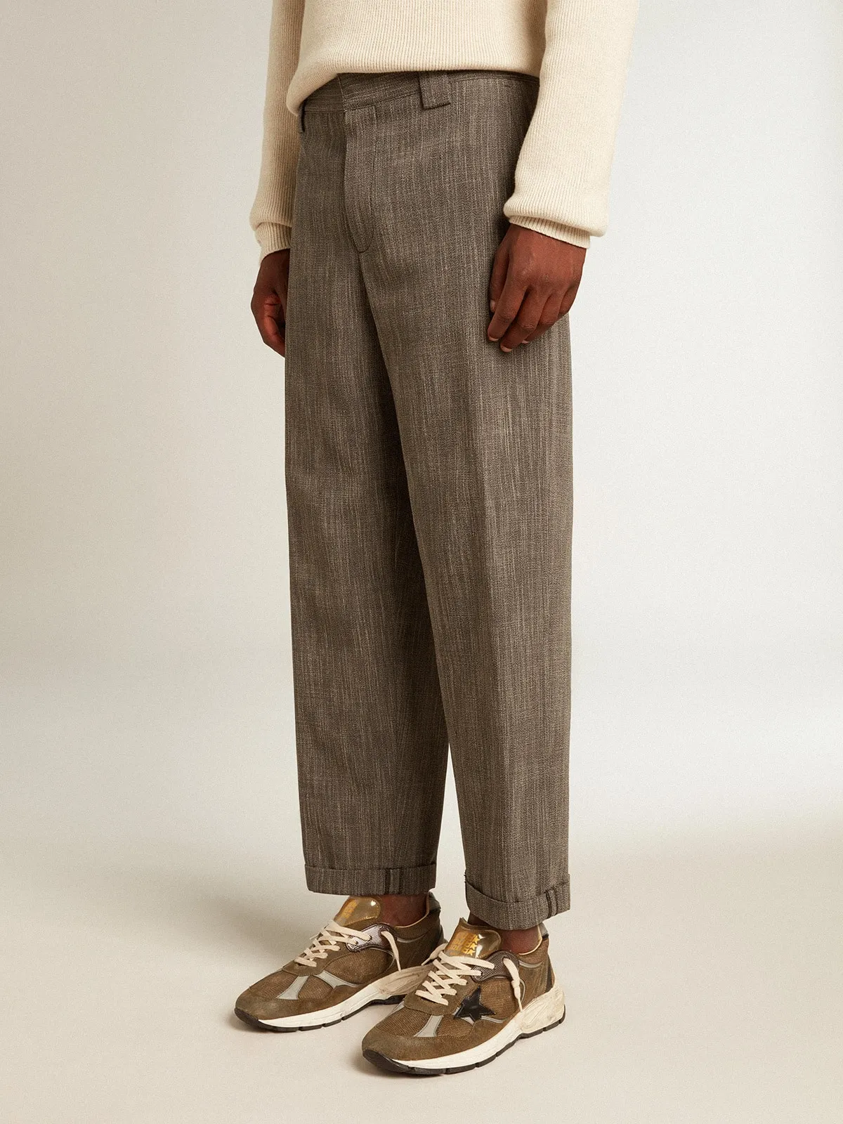 Pantalón chino de hombre en mezcla de lana jaspeada color gris