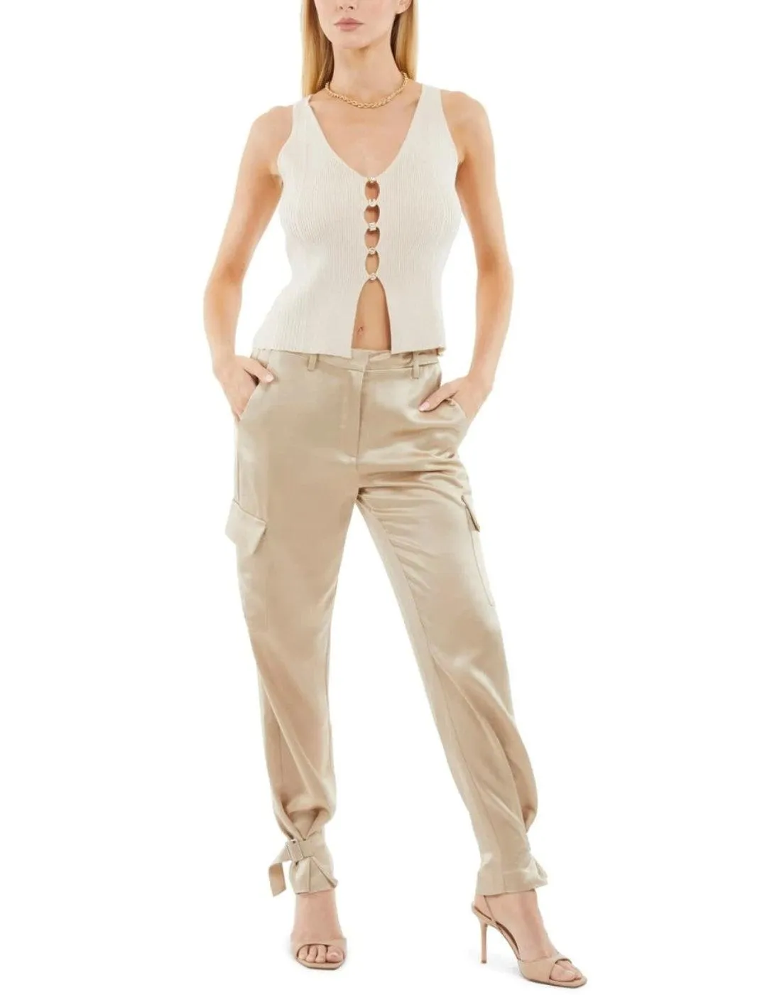 Pantalón Guess Marzia dorado satinado para mujer