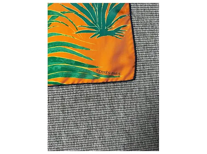 Pañuelo Hermès muy raro "al final del mundo" Multicolor 