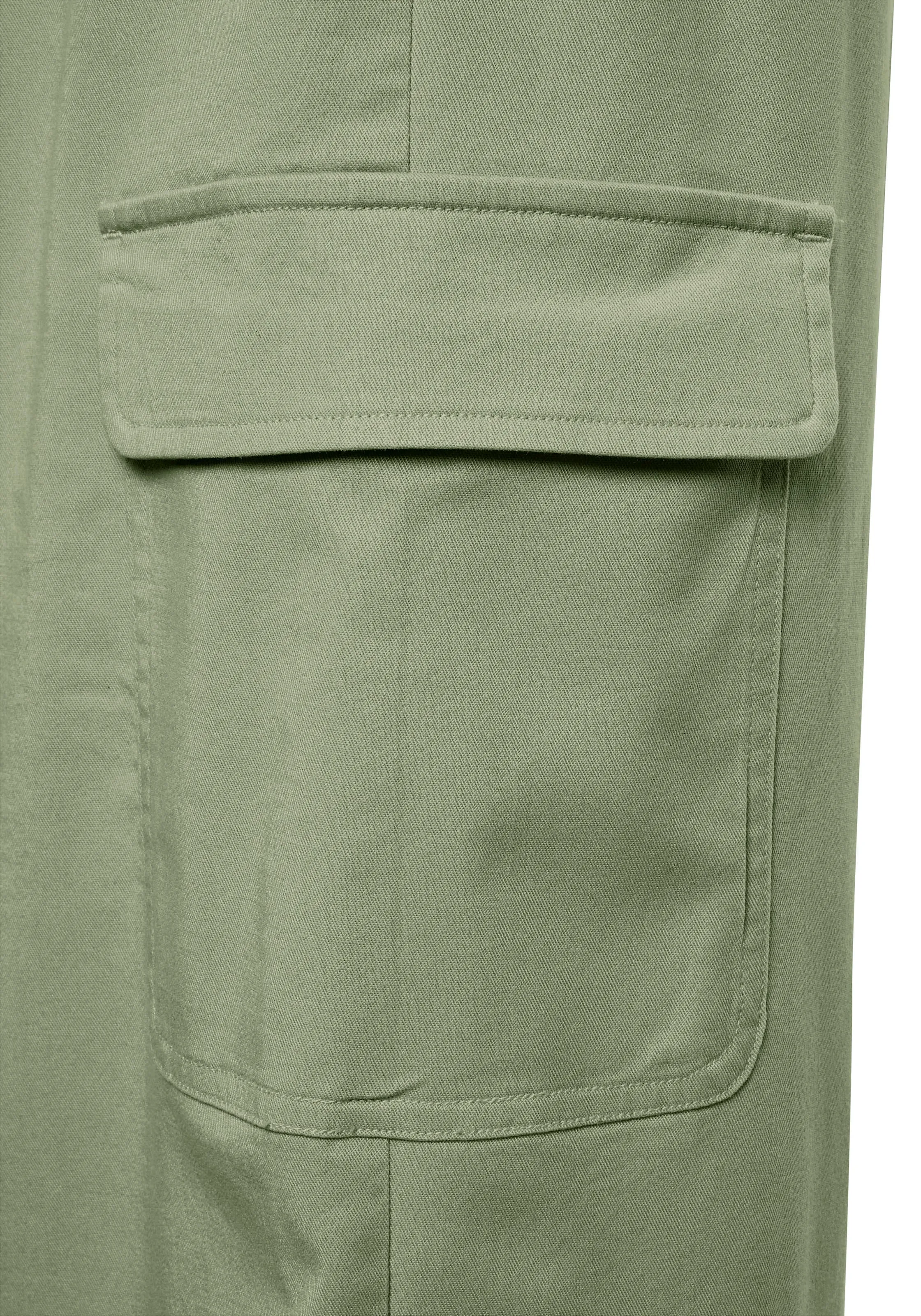 Pierna ancha Pantalón cargo BUFFALO en Kiwi