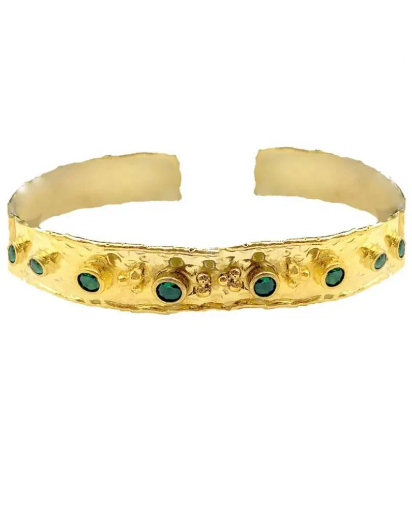 PULSERAS DORADAS CON PEDRERIA ESMERALDA PERFECTA PARA BODAS