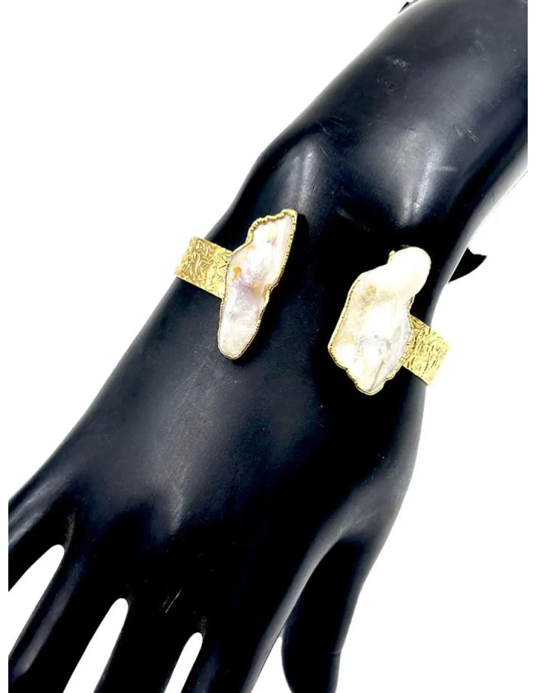 PULSERAS DORADAS CON PERLAS PARA MADRINAS DE BODAS