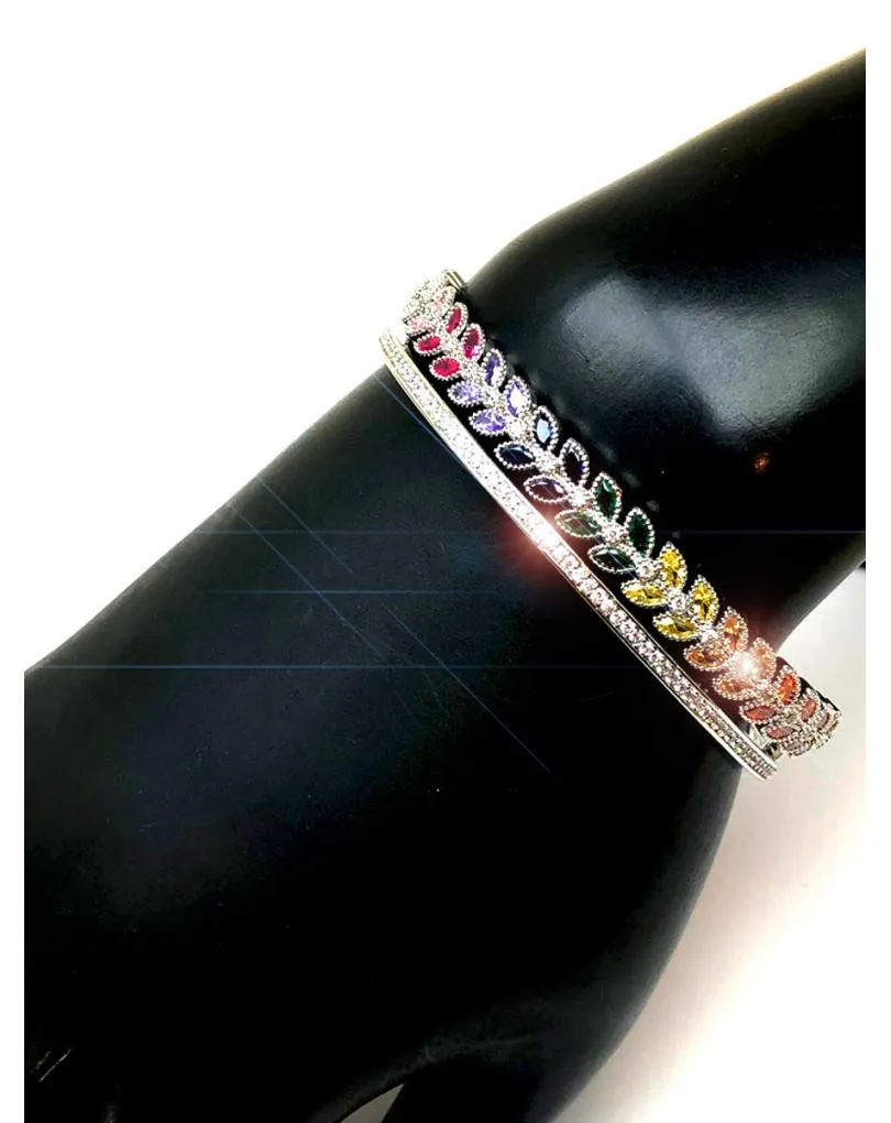 PULSERAS PLATEADAS DE ALTA BISUTERIA DECORADAS EN MULTICOLOR