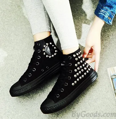 PUNK STYLE RIVET HIGHTOP CANVAS SHOES