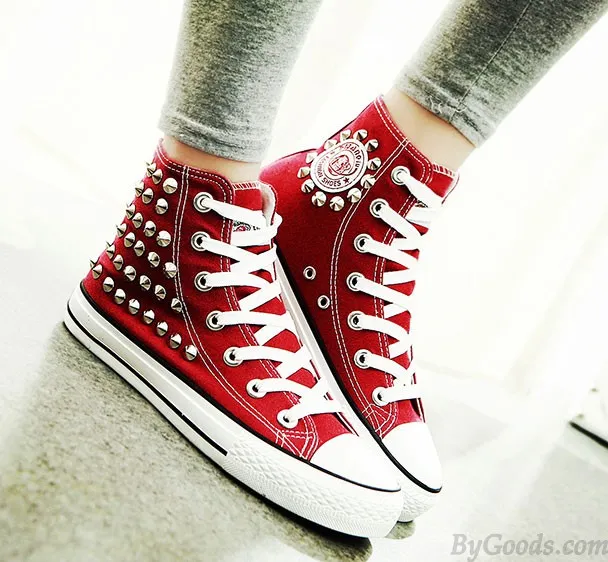 PUNK STYLE RIVET HIGHTOP CANVAS SHOES