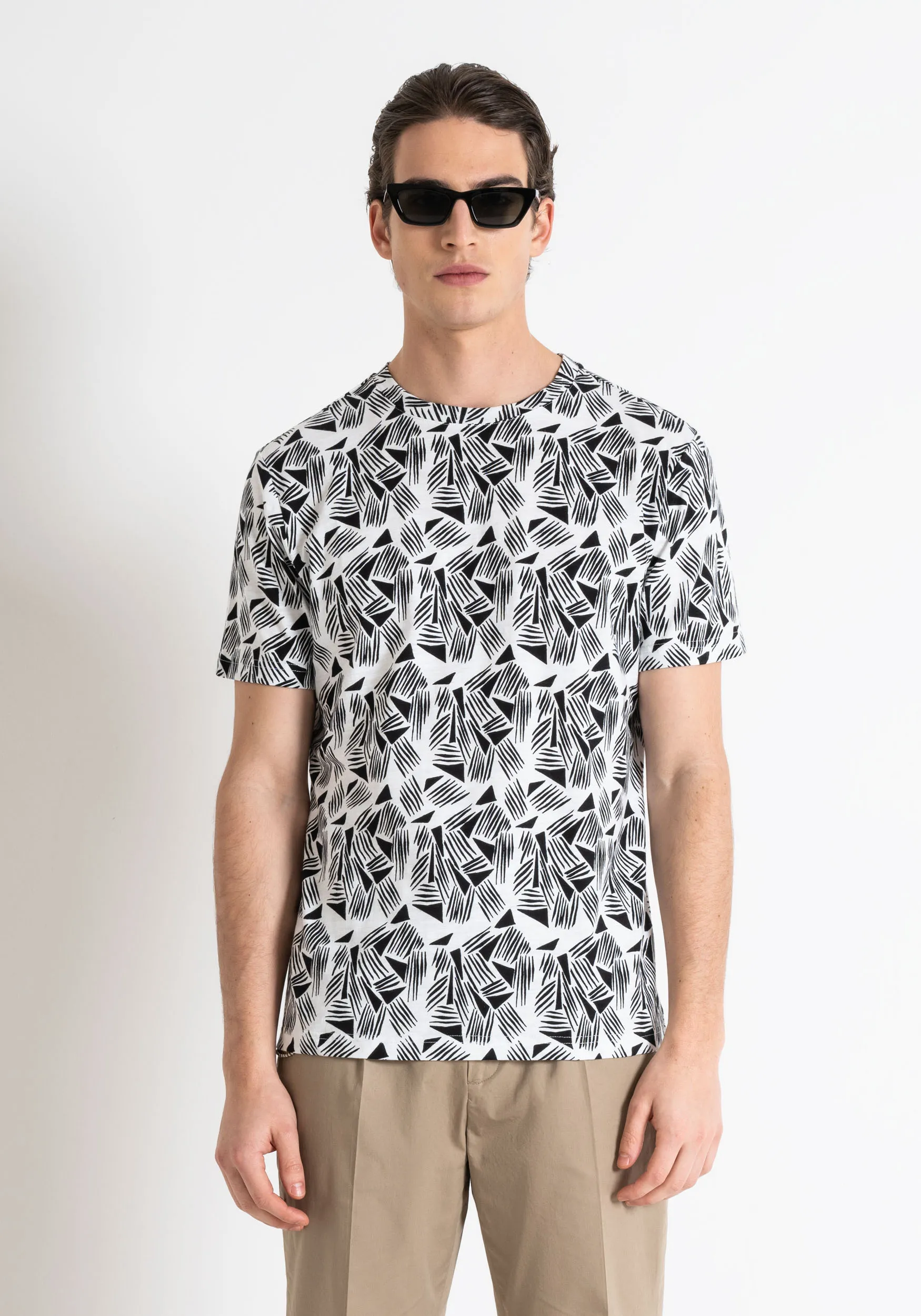 REGULAR FIT TSHIRT IN PRINTED COTTON JERSEY WITH LOGO PLAQUE