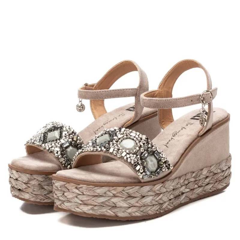 Sandalia de mujer XTI 142677 Beige