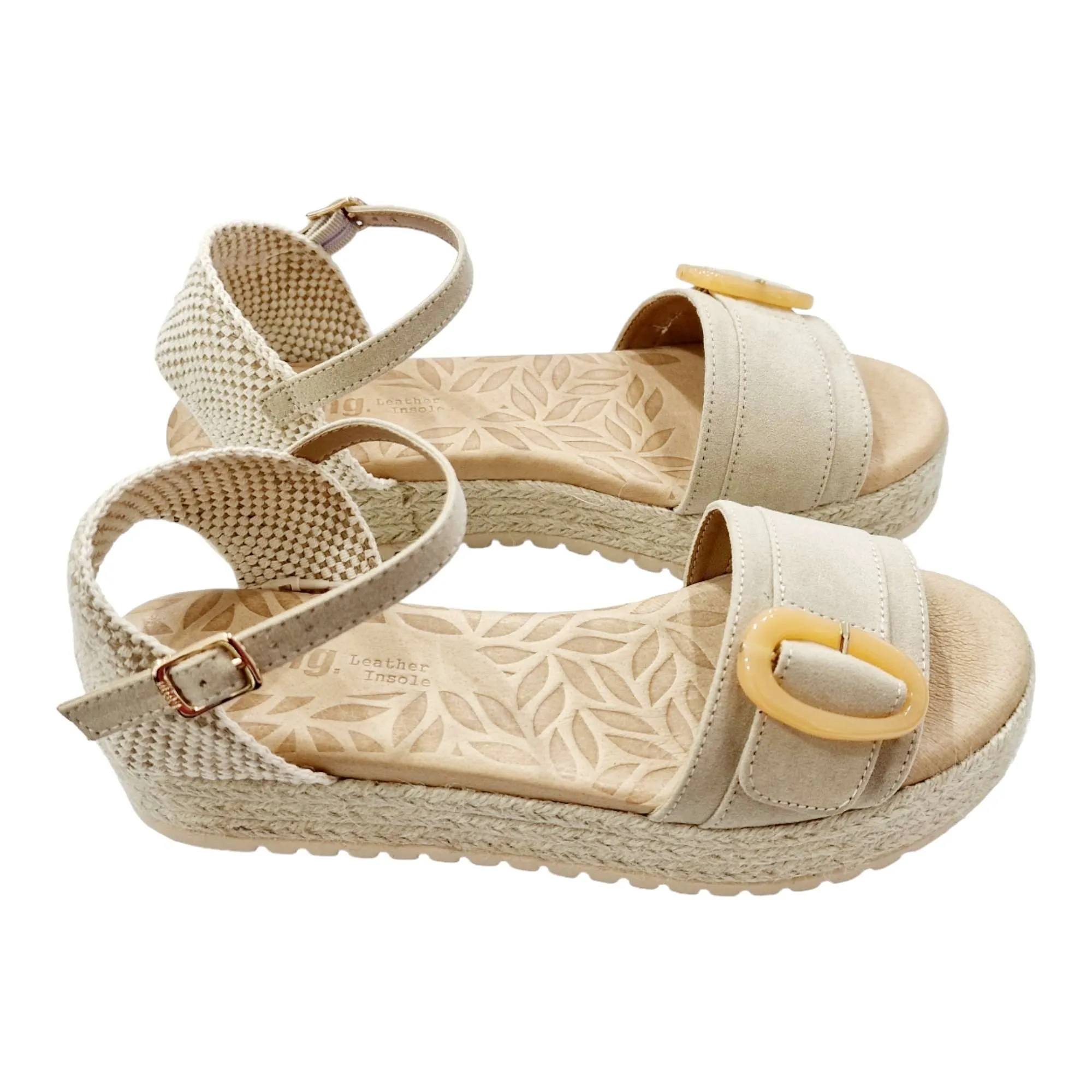 SANDALIA MUSTANG MUJER ADORNO HEBILLA BEIGE