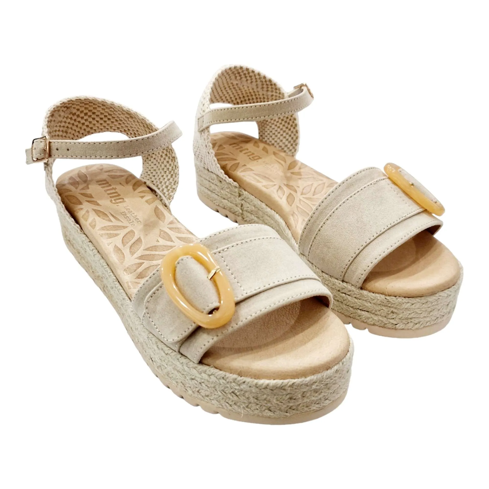 SANDALIA MUSTANG MUJER ADORNO HEBILLA BEIGE