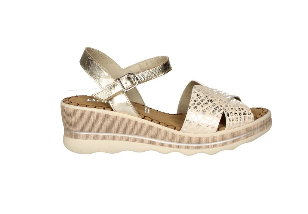 Sandalia Piel Beige/platino Tiras Cruzadas