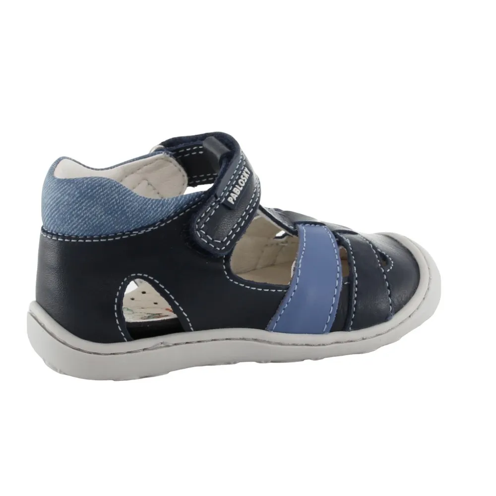 Sandalias respetuosas cerradas Pablosky 023922 Azul