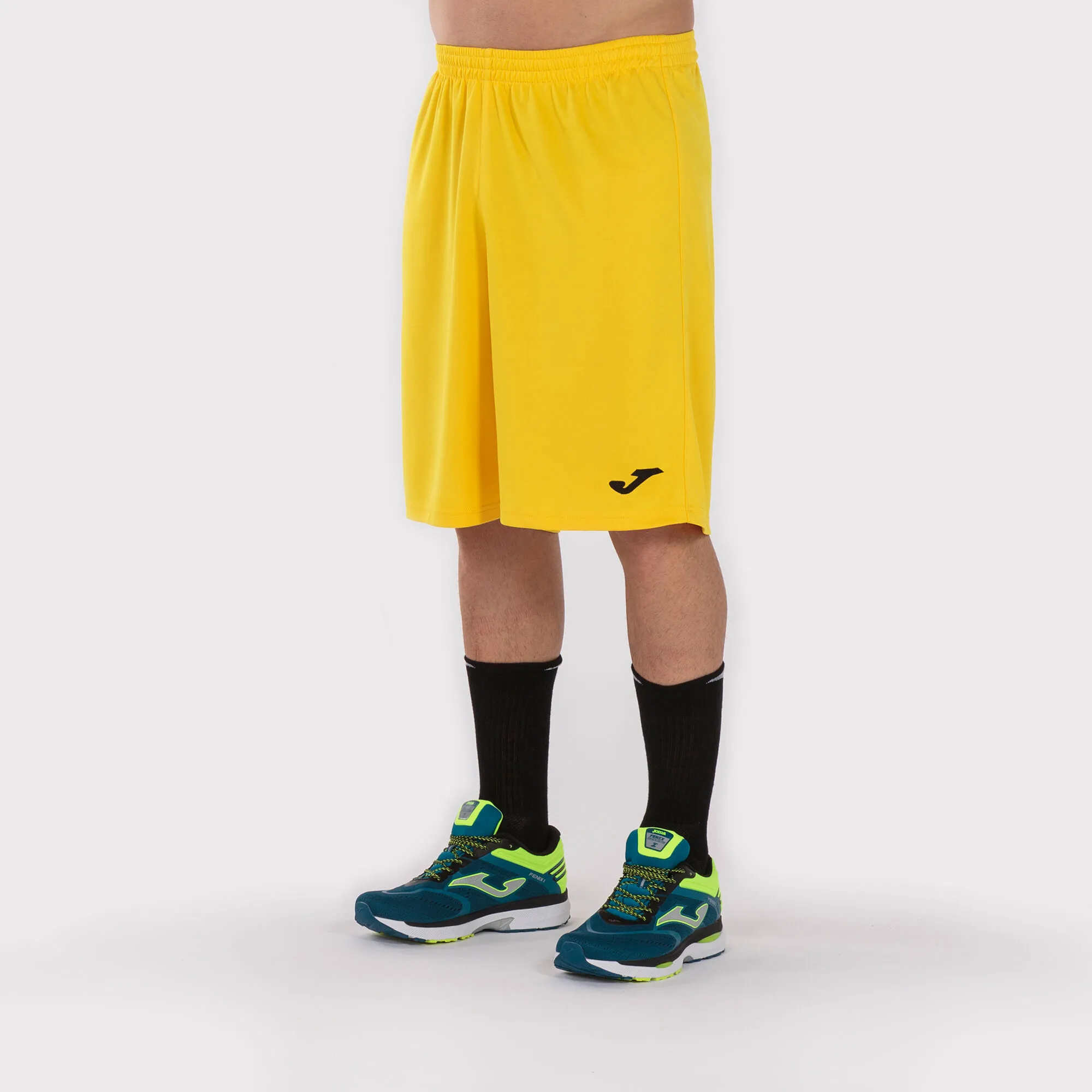 Short hombre Nobel Long amarillo