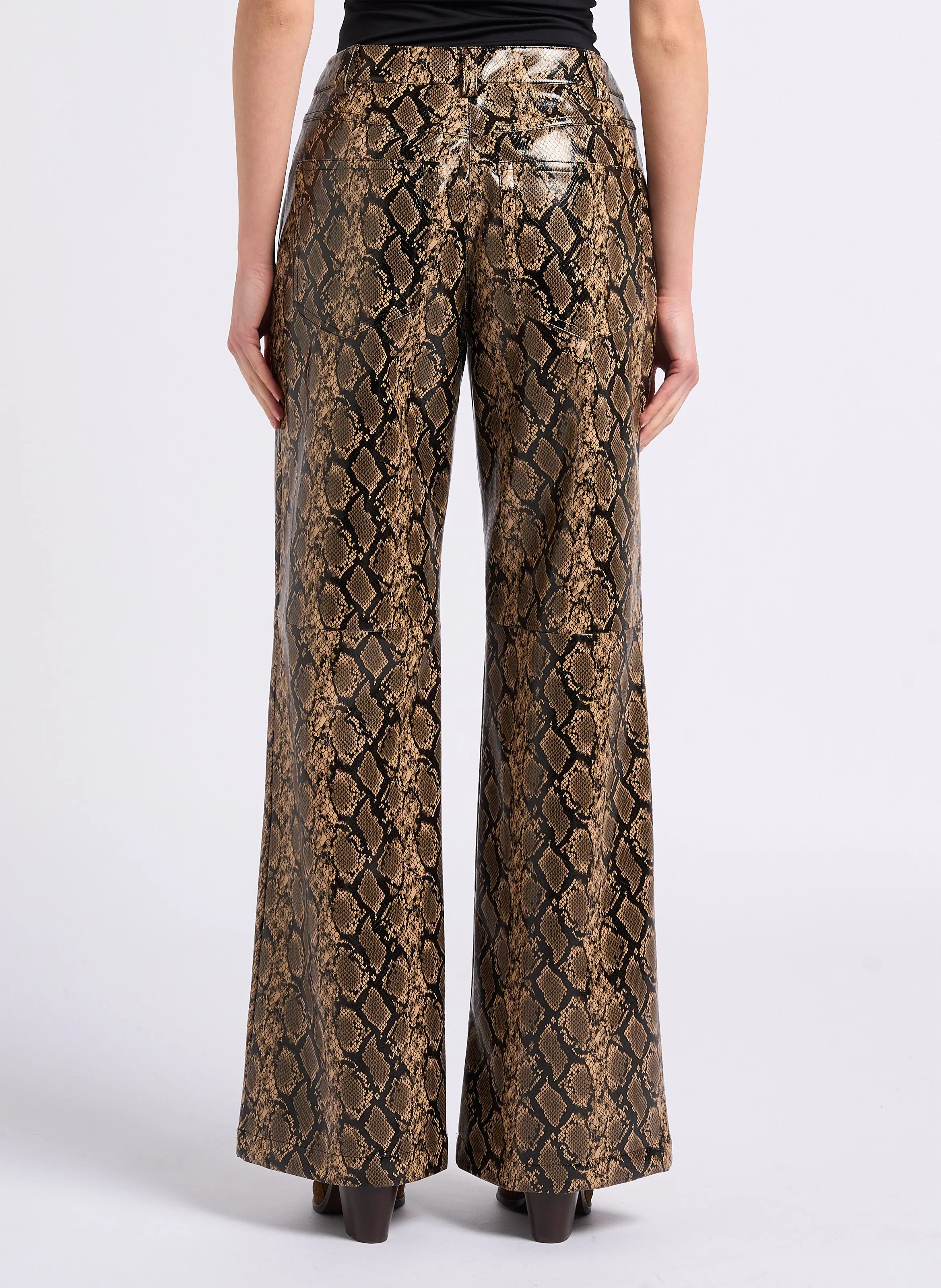 SUNCOO JIMMY  PANTALóN ACAMPANADO ESTAMPADO EN MARRON