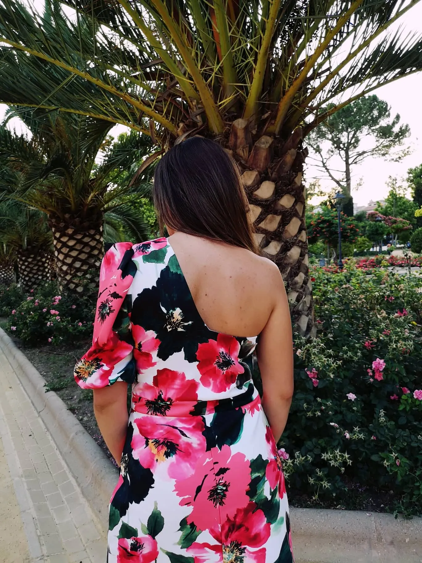 Vestido con manga abullonada