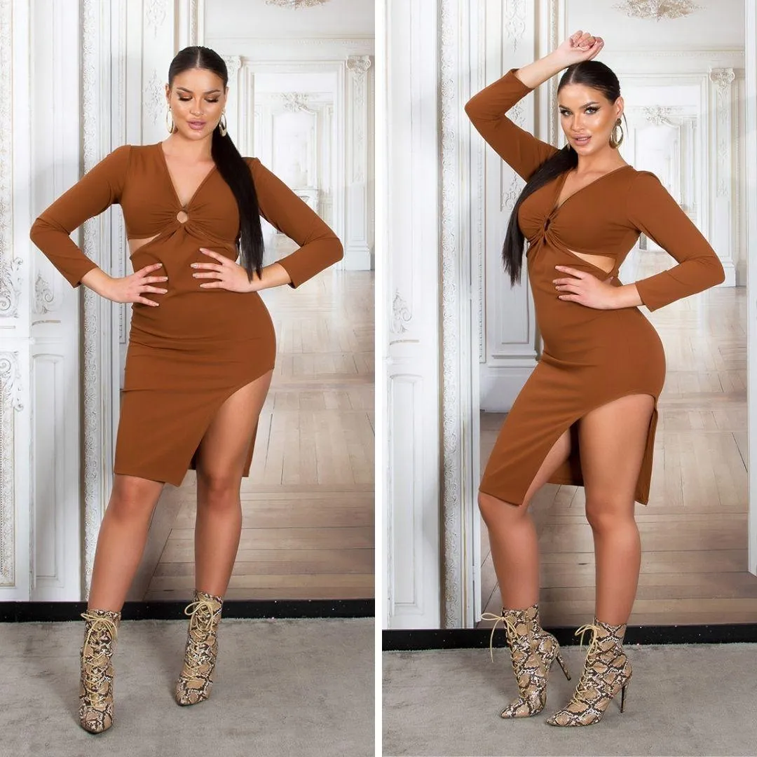Vestido elegante capuchino