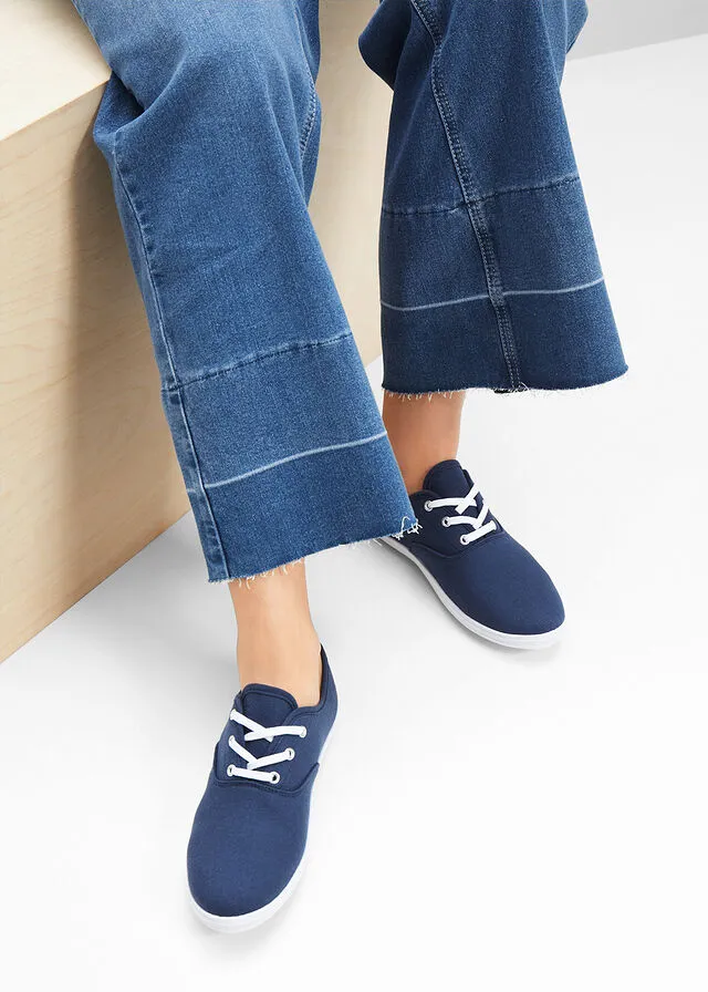 Zapatillas deportivas veraniegas azul denim