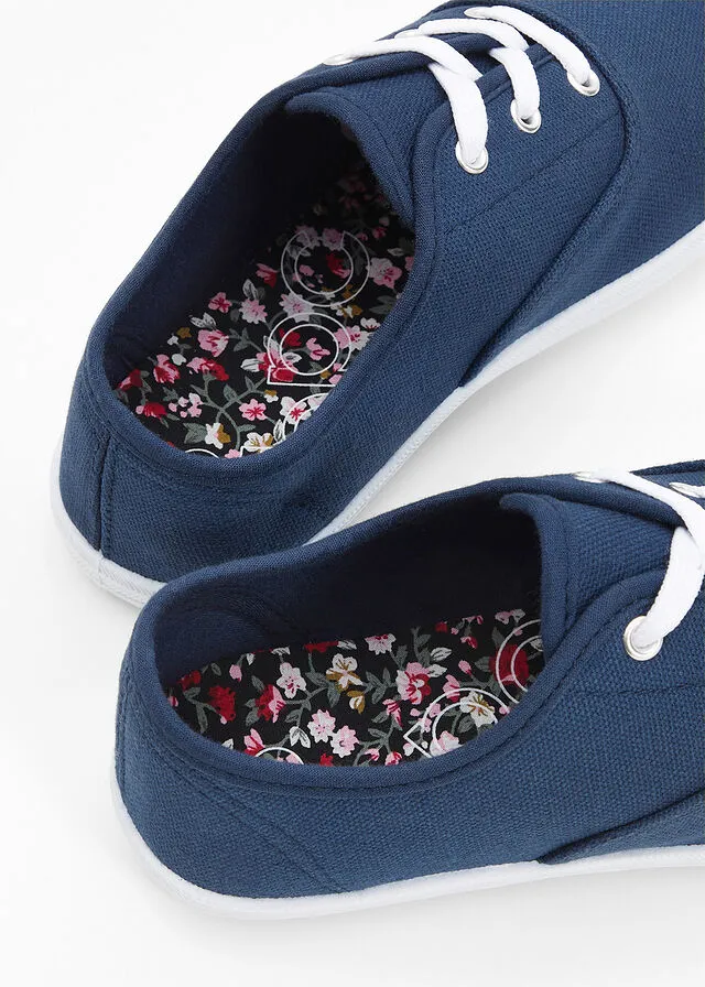 Zapatillas deportivas veraniegas azul denim