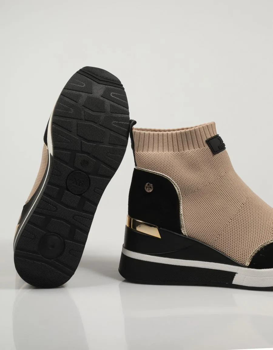  zapatillas XTI 140054 en Beige 80123